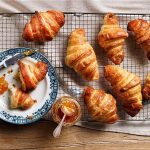 فینگرفود کروسان مرغ